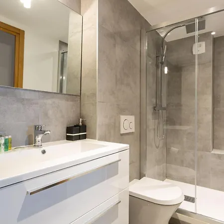 La Cordee 612 Apartment- Year *