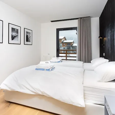 Apartament La Cordee 612 Apartment- Year